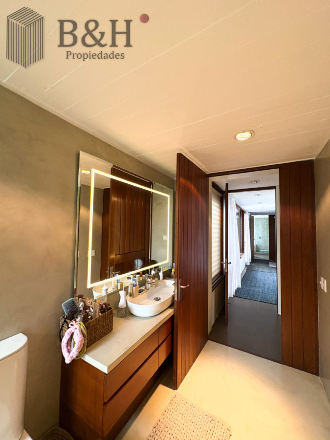 Casa ID.7497 - CASA EN VENTA PRIMERA LINEA AL ARROYO DE LA BARRA