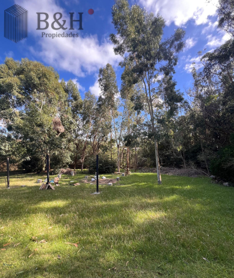 Terreno en venta en Barrio San Vicente. - BYH7515T