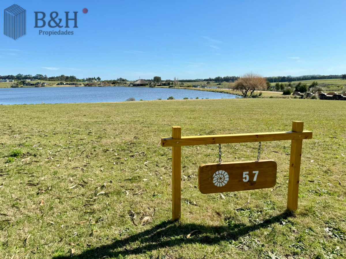 Espectacular Lote en Venta en Pueblo Mio - GoPunta - Portal Inmobiliario de Punta del Este - Maldonado