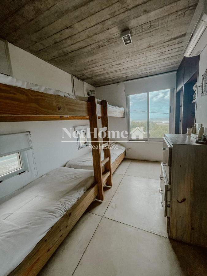 Casa ID.1110 - CASA FRENTE AL MAR EN EL CHORRO EN VENTA