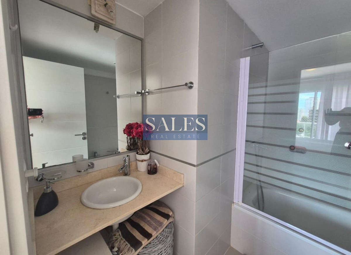 Apartamento ID.1242 - Apartamento en venta Aidy Grill Punta del Este edificio Botavara