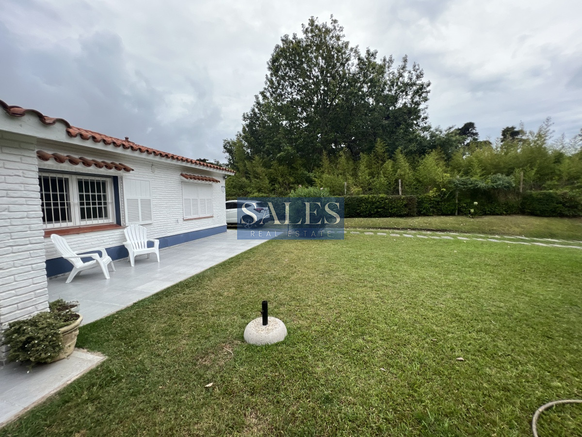 Casa ID.827 - Casa en Venta de 4 dormitorios en el Golf, Punta del Este!