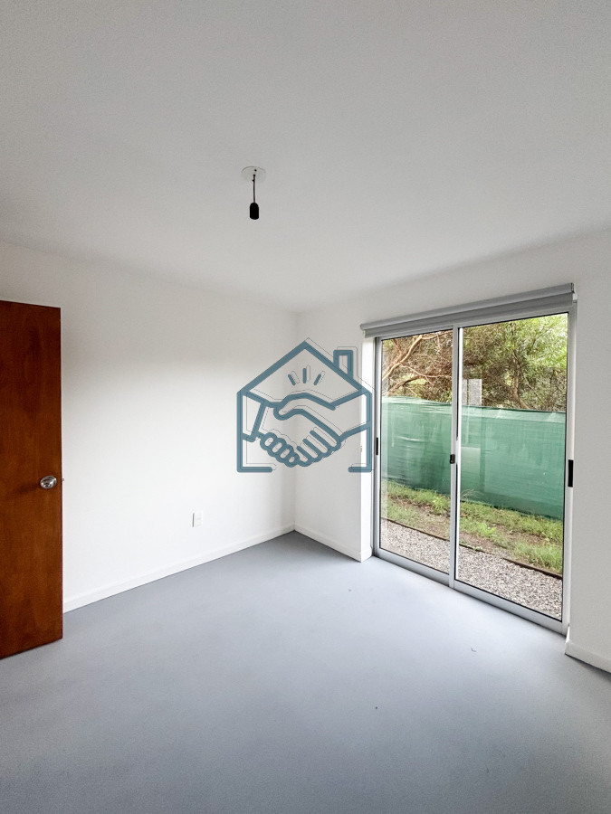 Apartamento ID.1450/Apartamento-en-VENTA-en-Jardines-de-Lussich,-Maldonado.-OPORTUNIDAD,-con-posibilidad-de-financiación-propia - Apartamento en VENTA en Jardines de Lussich, Maldonado. OPORTUNIDAD, con posibilidad de financiación propia