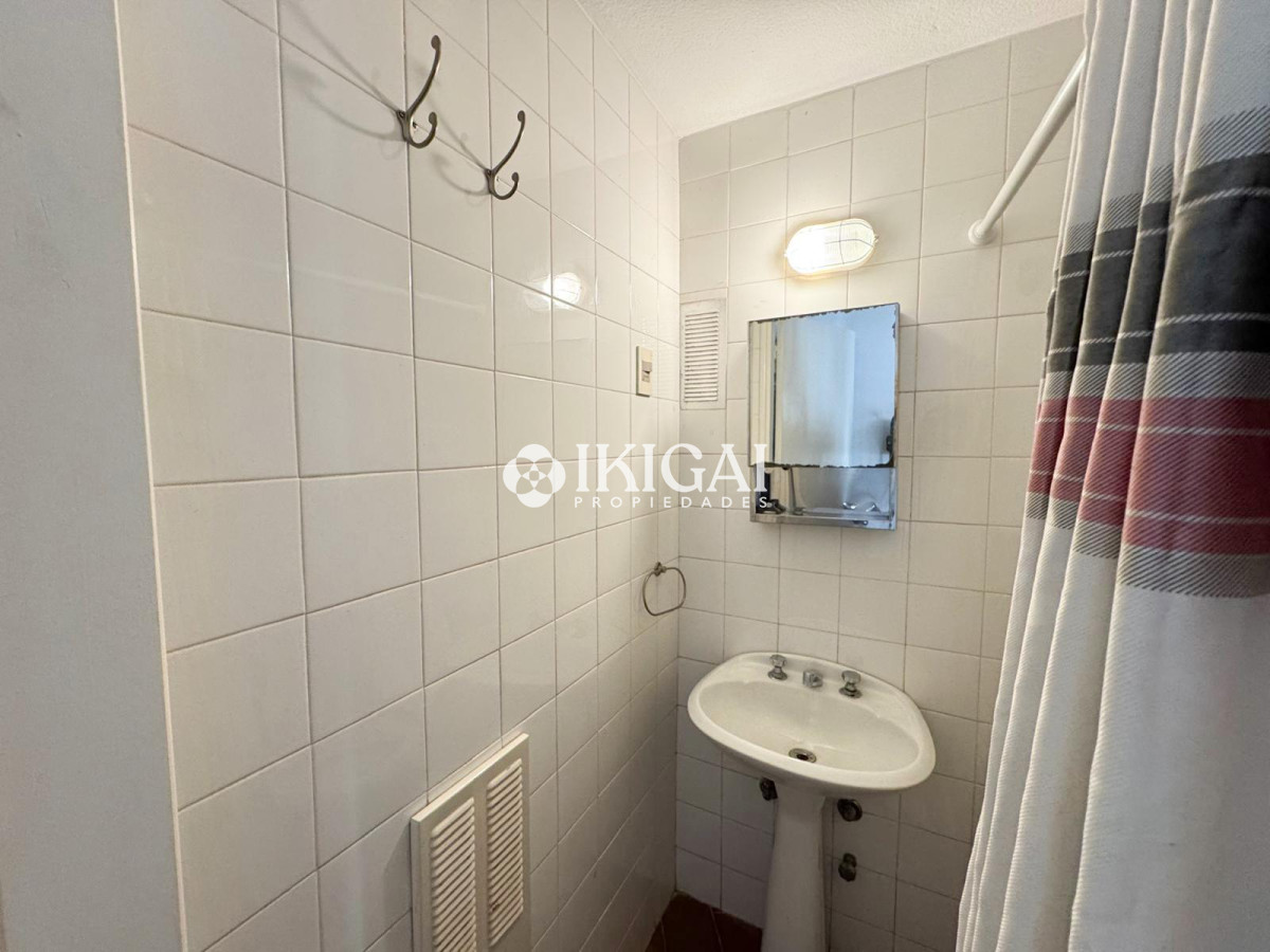 Apartamento ID.956 - TORRE CRISTAL, PRIMERA LINEA AL MAR 