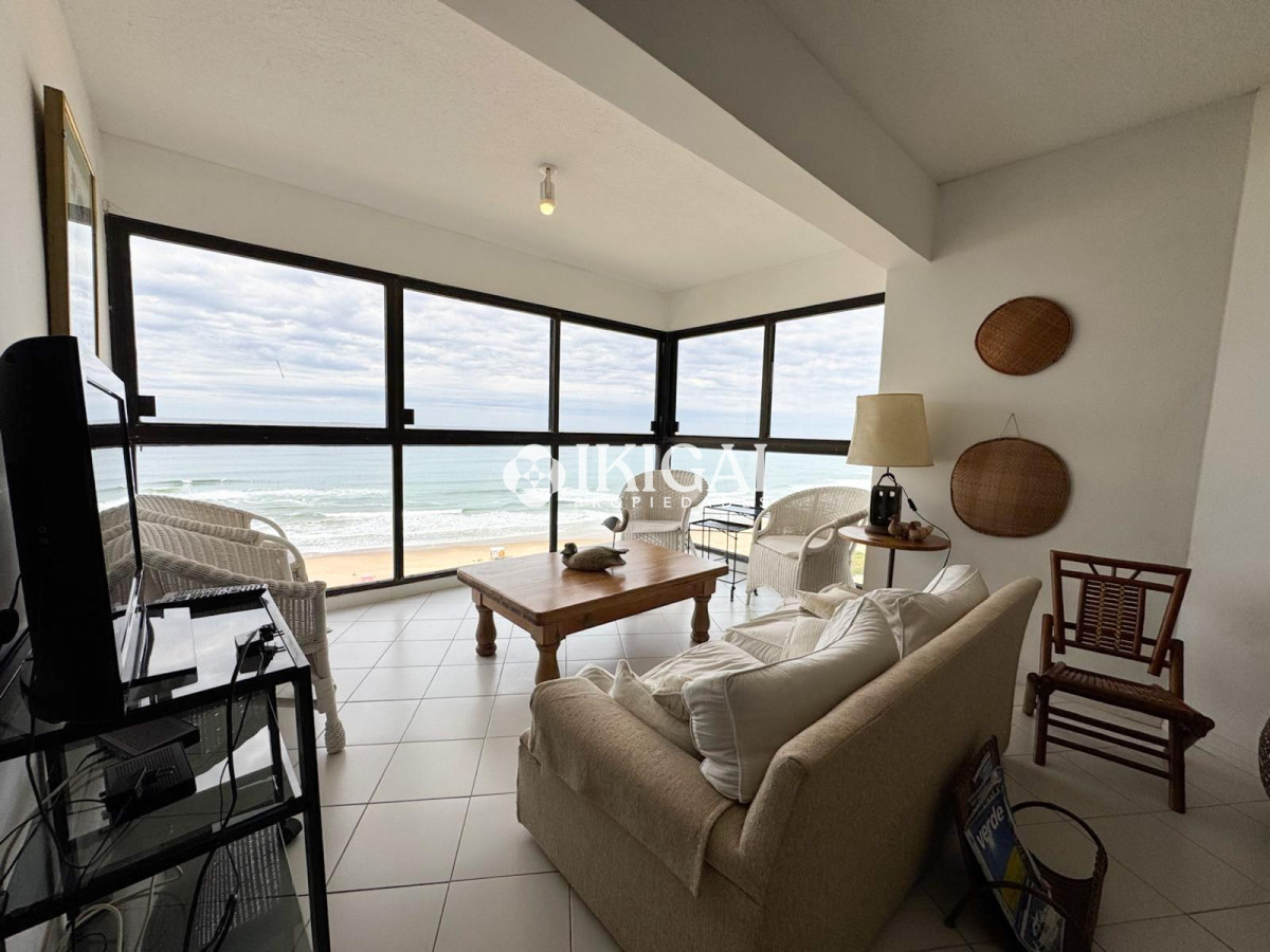 Apartamento ID.956 - TORRE CRISTAL, PRIMERA LINEA AL MAR 