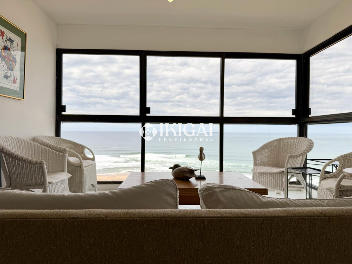 Apartamento ID.956 - TORRE CRISTAL, PRIMERA LINEA AL MAR 