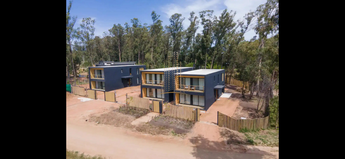 Casa ID.1059 - CASA A ESTRENAR, COMPLEJO BOSQUE! 