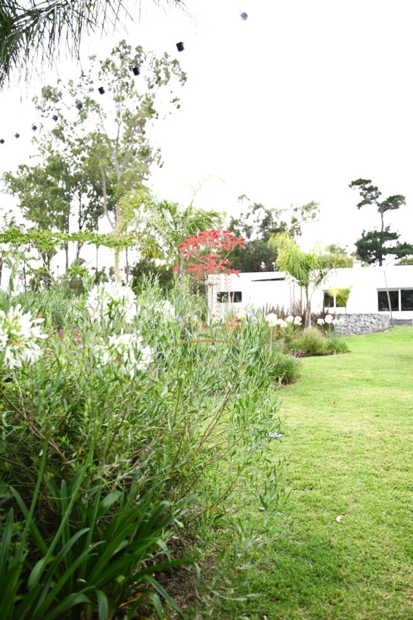 Casa ID.1061 - CASA EN VENTA EN EL TESORO, LA BARRA