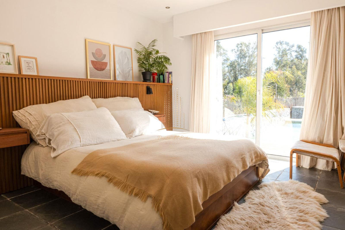 Casa ID.1061 - CASA EN VENTA EN EL TESORO, LA BARRA