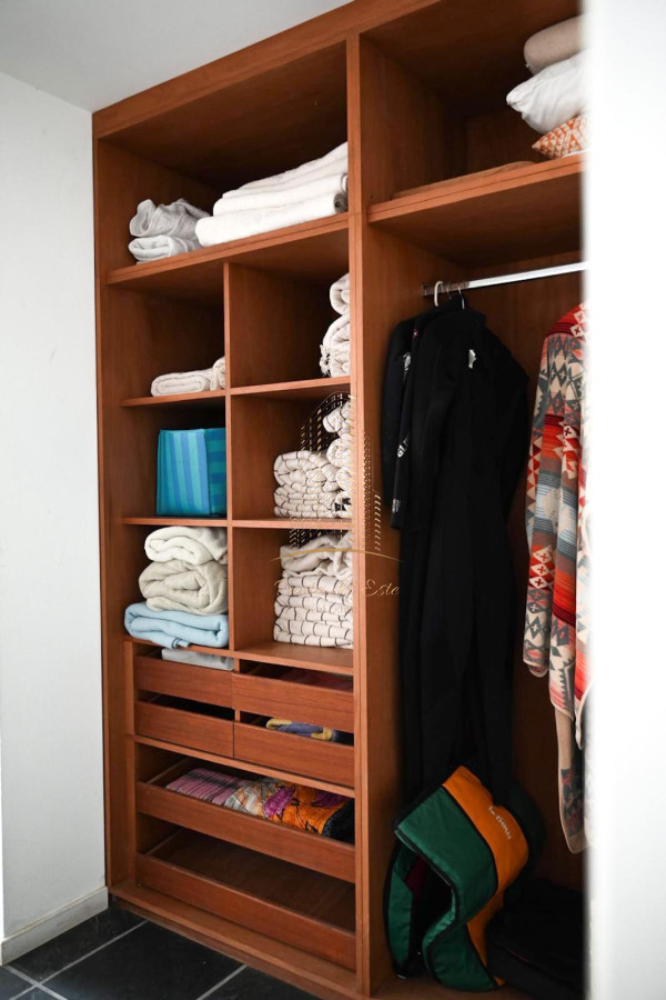 Casa ID.1061 - CASA EN VENTA EN EL TESORO, LA BARRA