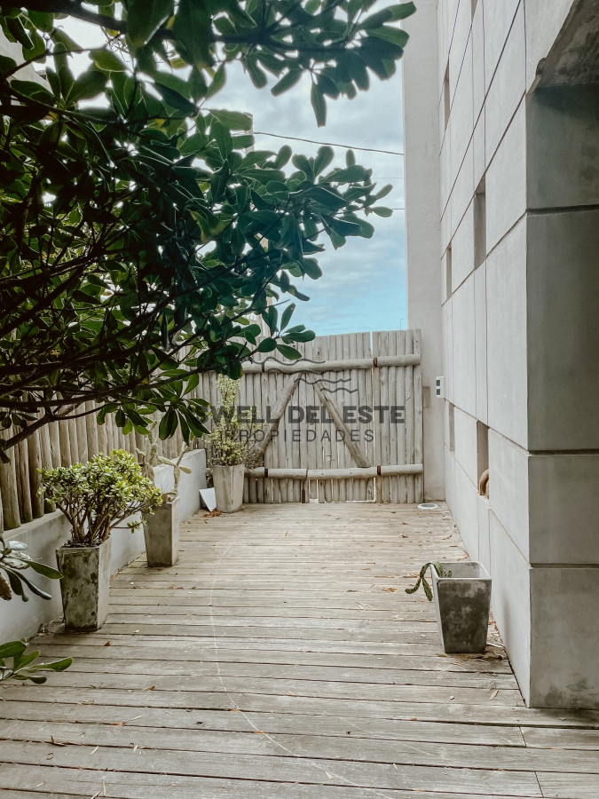 Casa ID.236 - CASA FRENTE AL MAR EN EL CHORRO EN VENTA