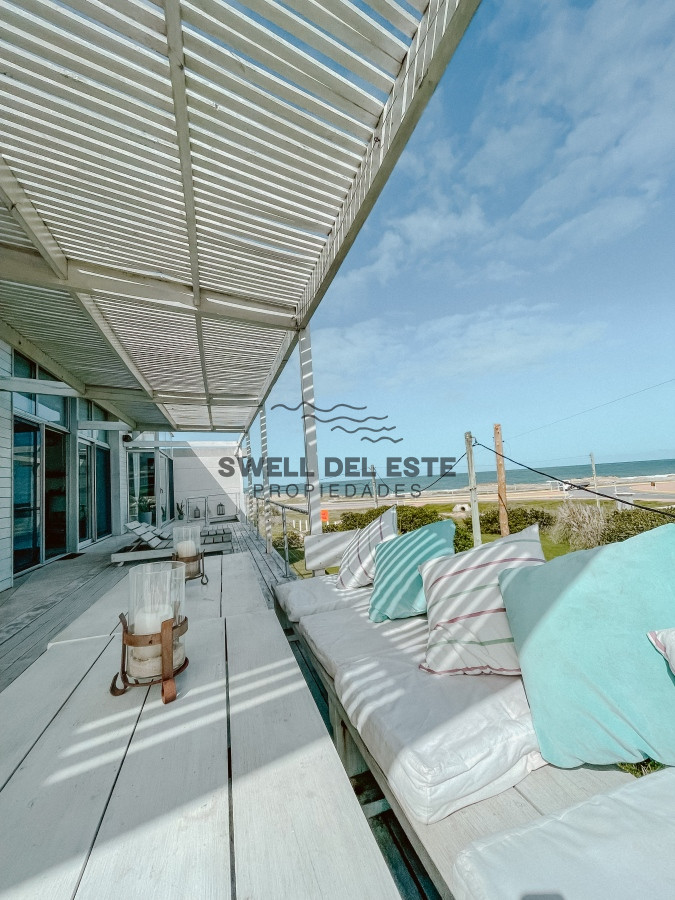 Casa ID.236 - CASA FRENTE AL MAR EN EL CHORRO EN VENTA