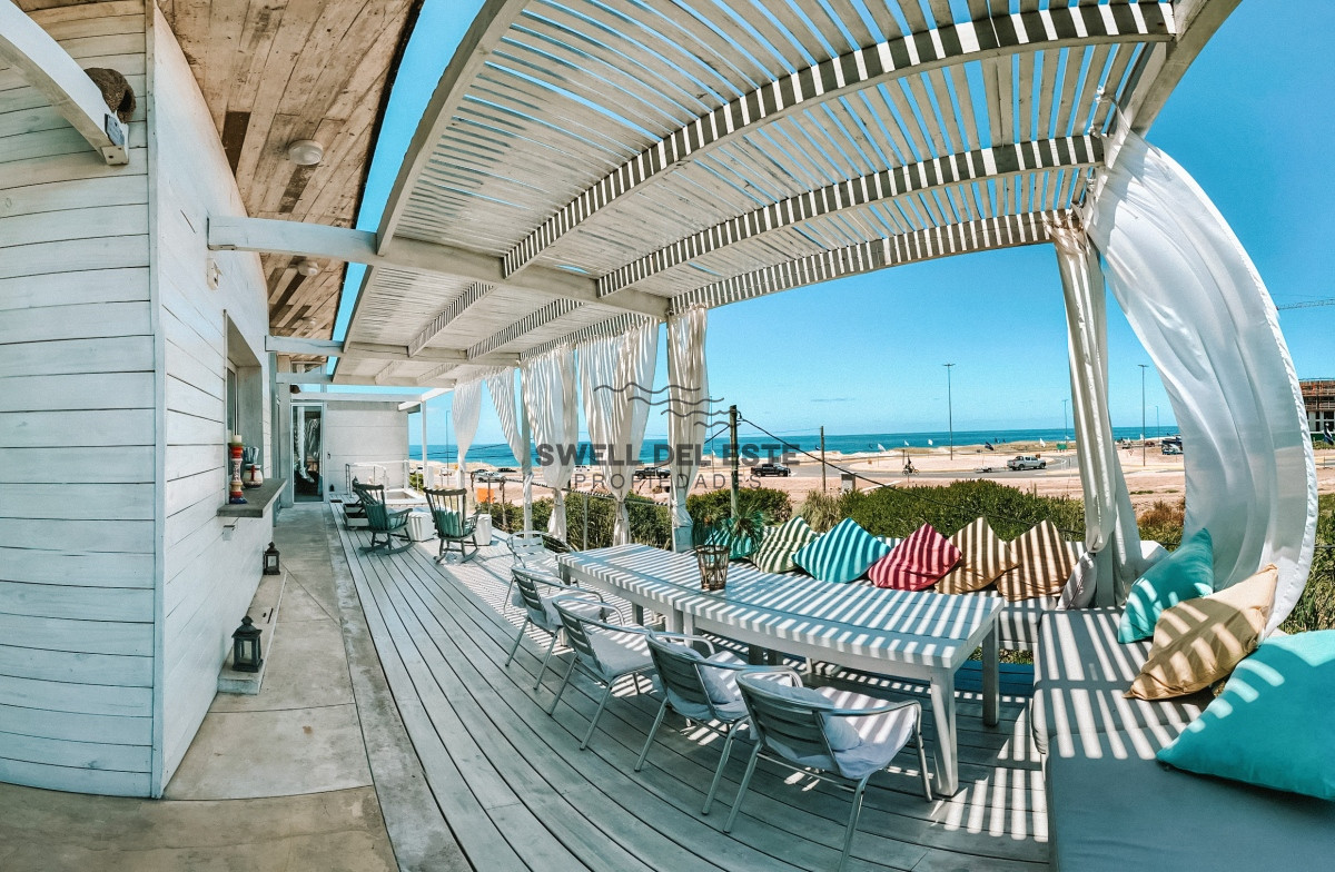 Casa ID.236 - CASA FRENTE AL MAR EN EL CHORRO EN VENTA