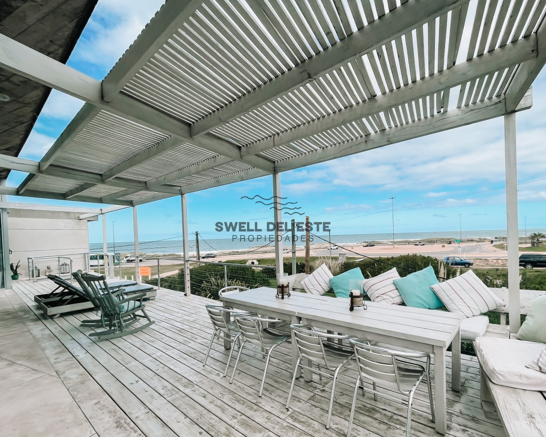 Casa ID.236 - CASA FRENTE AL MAR EN EL CHORRO EN VENTA