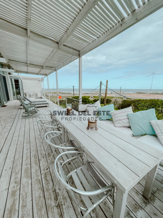 Casa ID.236 - CASA FRENTE AL MAR EN EL CHORRO EN VENTA