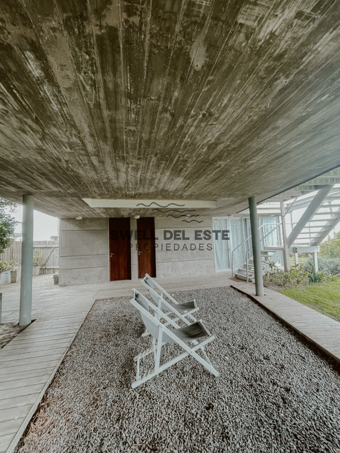 Casa ID.236 - CASA FRENTE AL MAR EN EL CHORRO EN VENTA