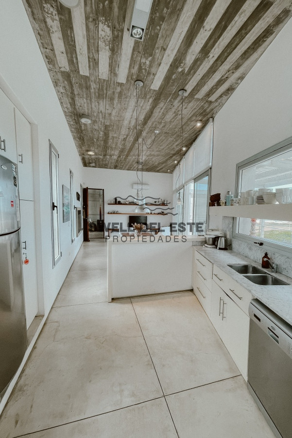 Casa ID.236 - CASA FRENTE AL MAR EN EL CHORRO EN VENTA