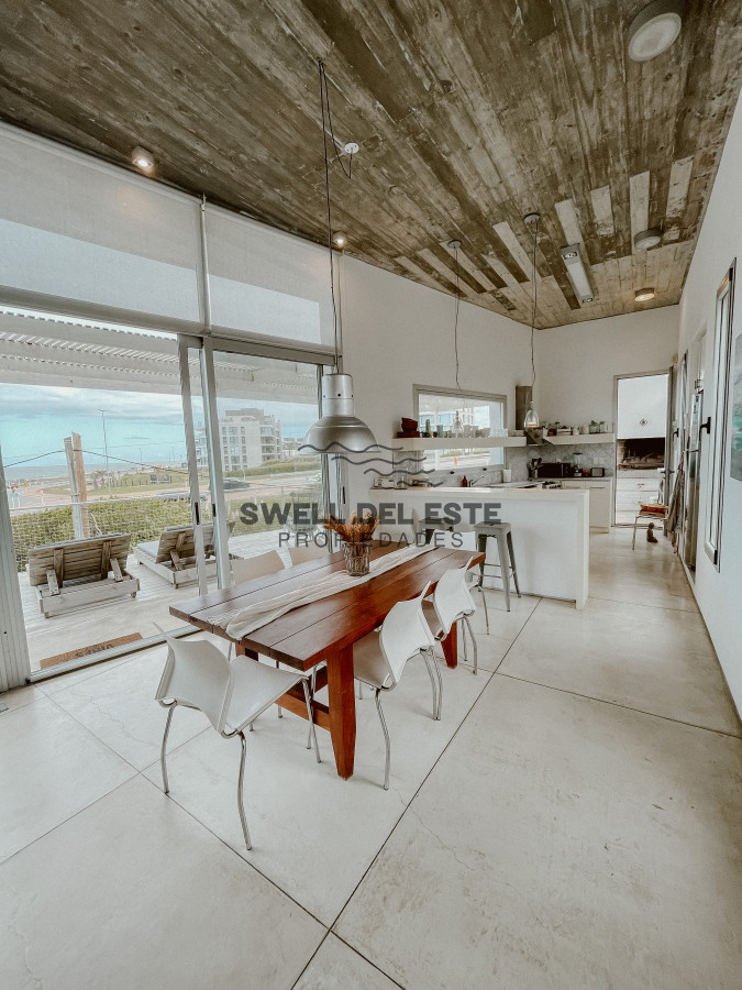 Casa ID.236 - CASA FRENTE AL MAR EN EL CHORRO EN VENTA