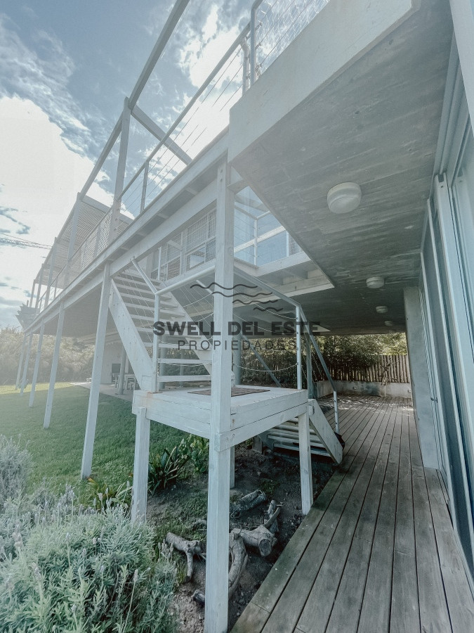 Casa ID.236 - CASA FRENTE AL MAR EN EL CHORRO EN VENTA