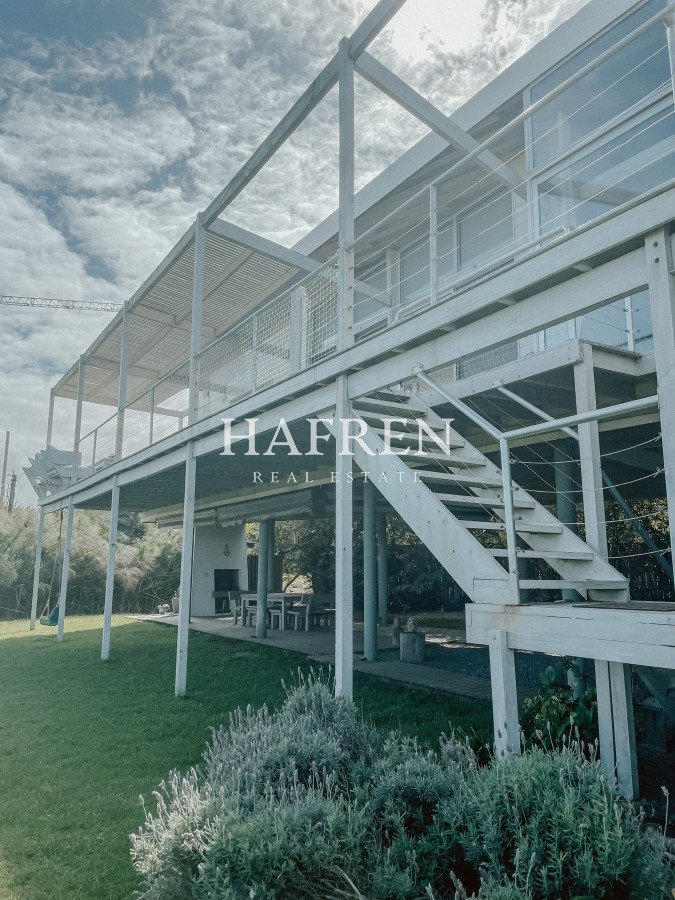 Casa ID.213 - Venta de casa frente al mar en El Chorro