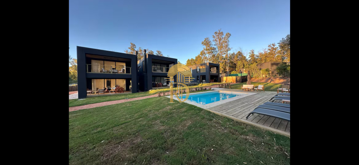 CASA A ESTRENAR, COMPLEJO BOSQUE! -id-605-9