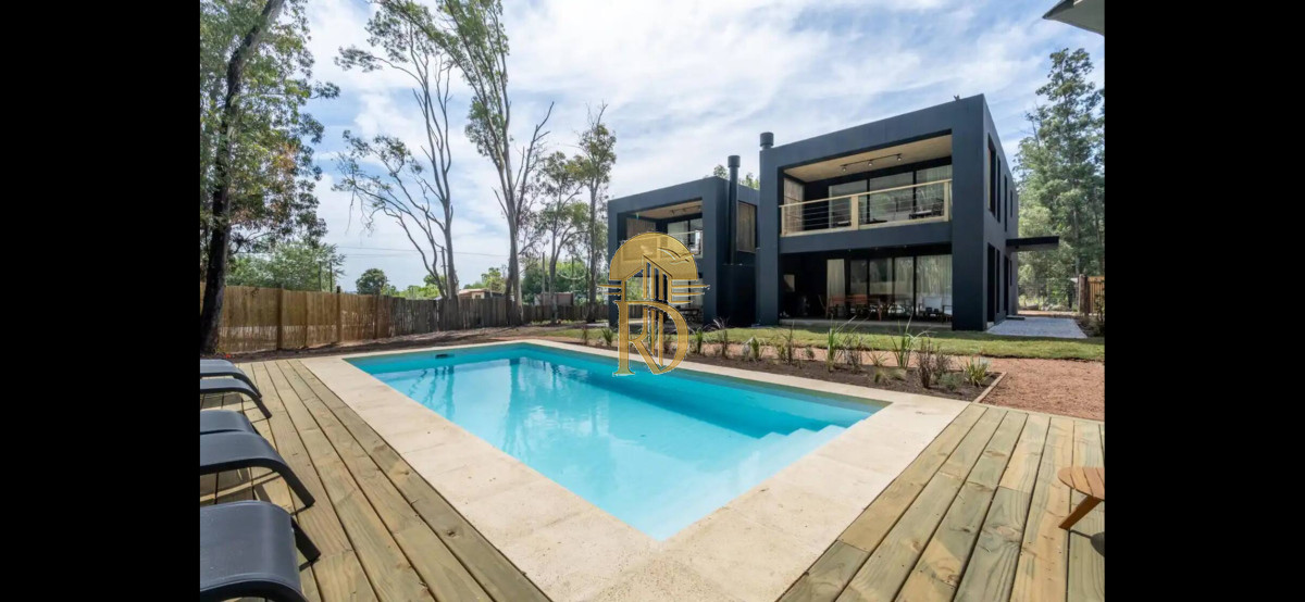 CASA A ESTRENAR, COMPLEJO BOSQUE! -id-605-8