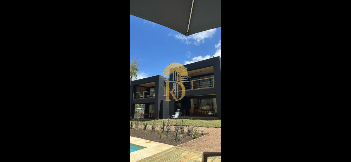 CASA A ESTRENAR, COMPLEJO BOSQUE! -id-605-17