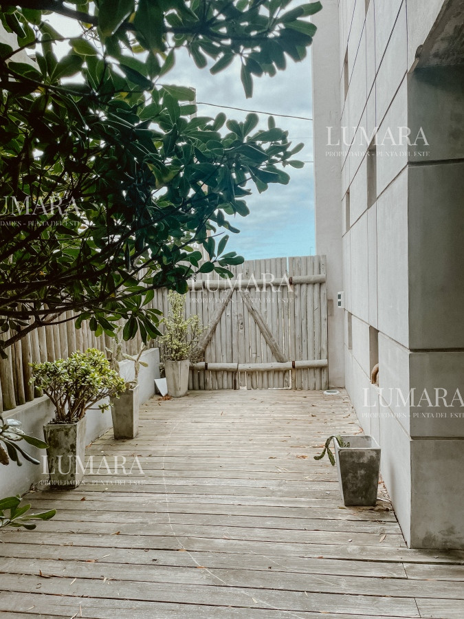 Casa ID.2755 - CASA FRENTE AL MAR EN EL CHORRO EN VENTA