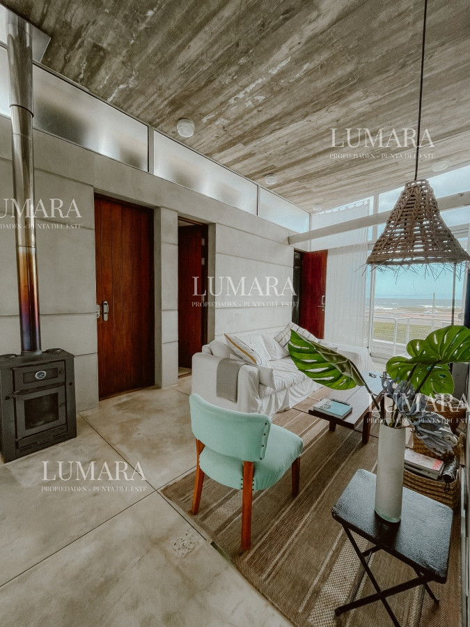 Casa ID.2755 - CASA FRENTE AL MAR EN EL CHORRO EN VENTA