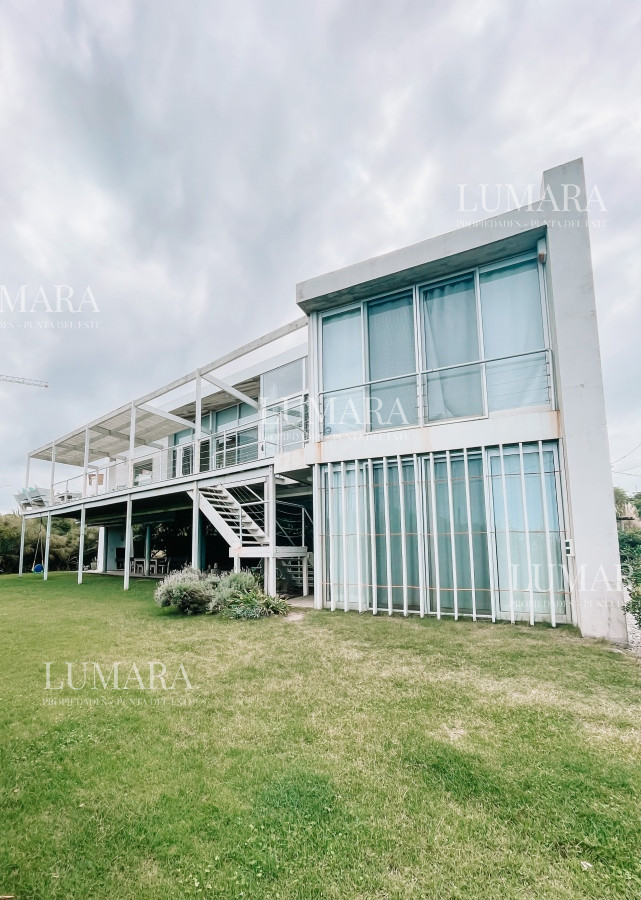 Casa ID.2755 - CASA FRENTE AL MAR EN EL CHORRO EN VENTA