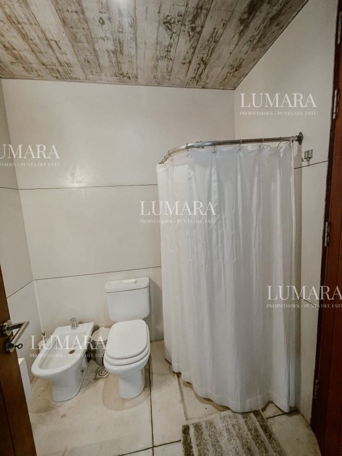 Casa ID.2755 - CASA FRENTE AL MAR EN EL CHORRO EN VENTA