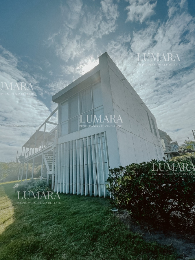 Casa ID.2755 - CASA FRENTE AL MAR EN EL CHORRO EN VENTA