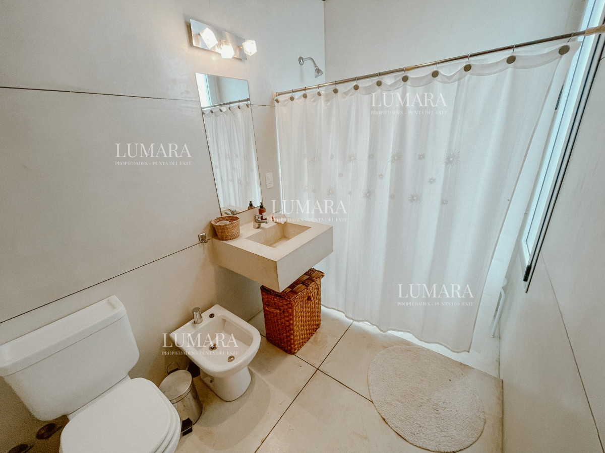 Casa ID.2755 - CASA FRENTE AL MAR EN EL CHORRO EN VENTA