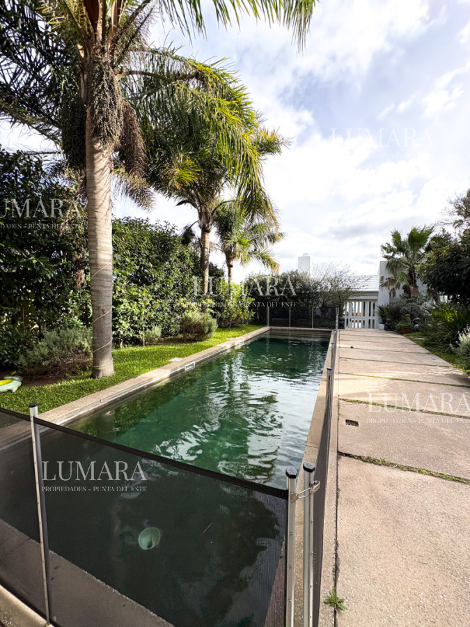 Casa ID.3934 - CASA EN VENTA PRIMERA LINEA AL ARROYO DE LA BARRA
