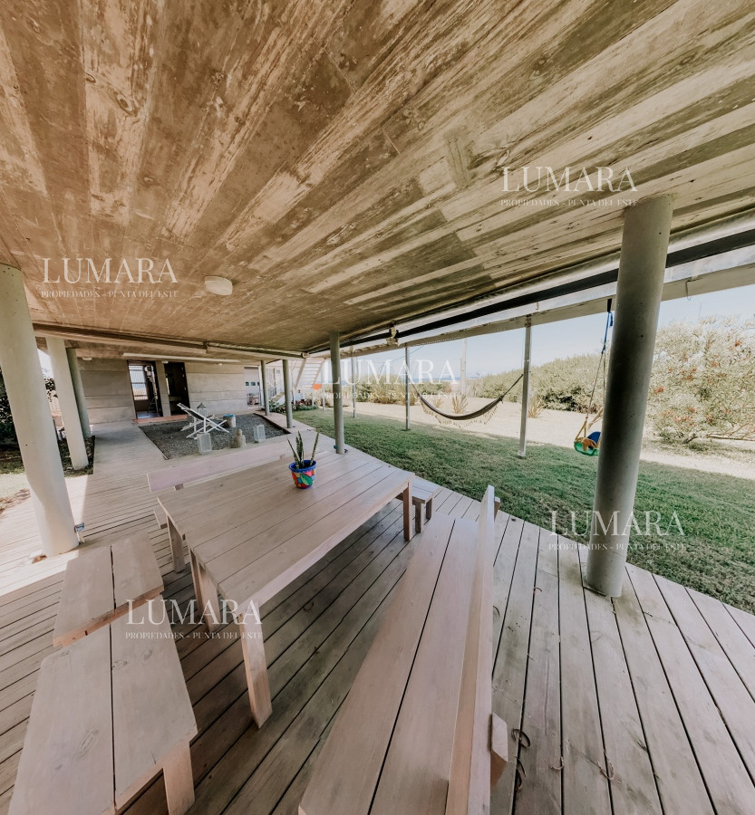 Casa ID.2755 - CASA FRENTE AL MAR EN EL CHORRO EN VENTA