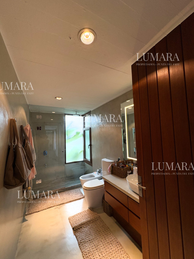 Casa ID.3934 - CASA EN VENTA PRIMERA LINEA AL ARROYO DE LA BARRA