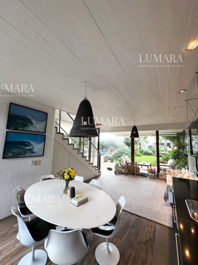 Casa ID.3934 - CASA EN VENTA PRIMERA LINEA AL ARROYO DE LA BARRA