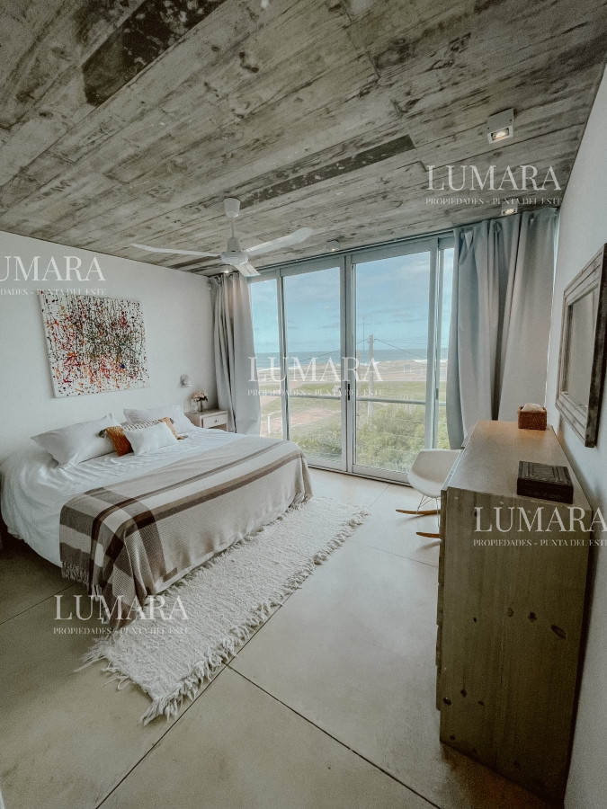 Casa ID.2755 - CASA FRENTE AL MAR EN EL CHORRO EN VENTA