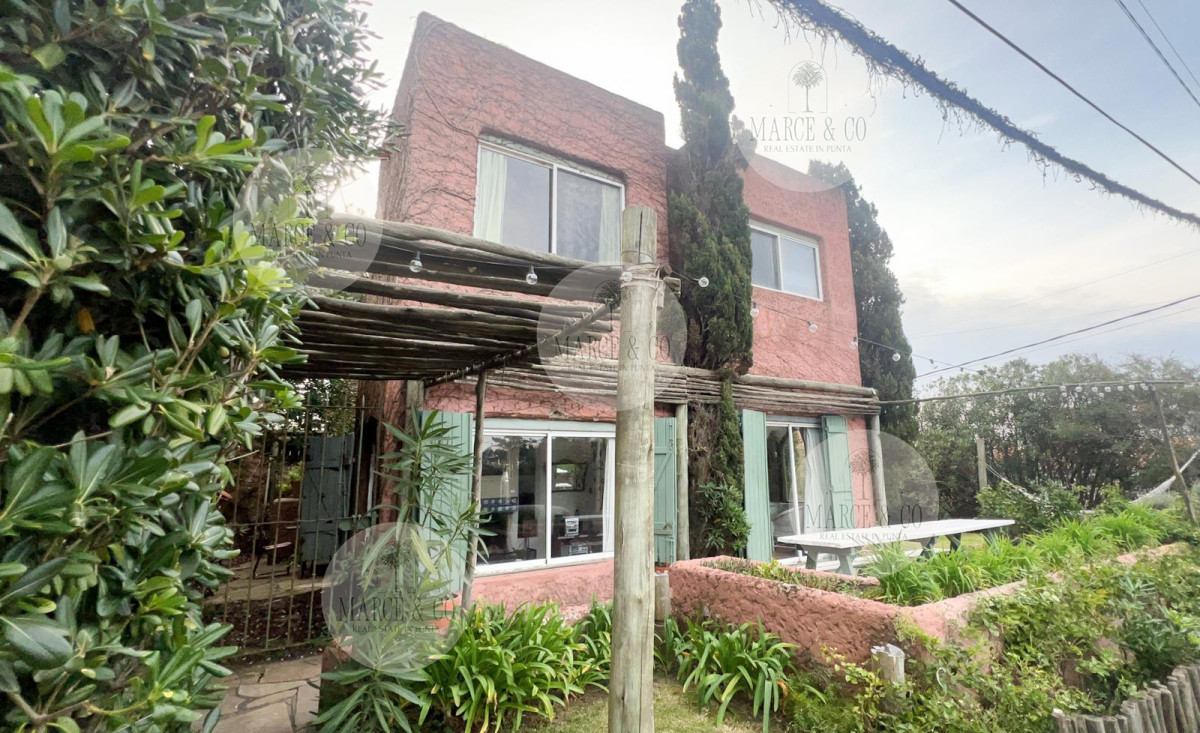 Casa ID.539 - CASA EN VENTA DE 5 DORM EN LA BARRA A 250 MTS DEL MAR