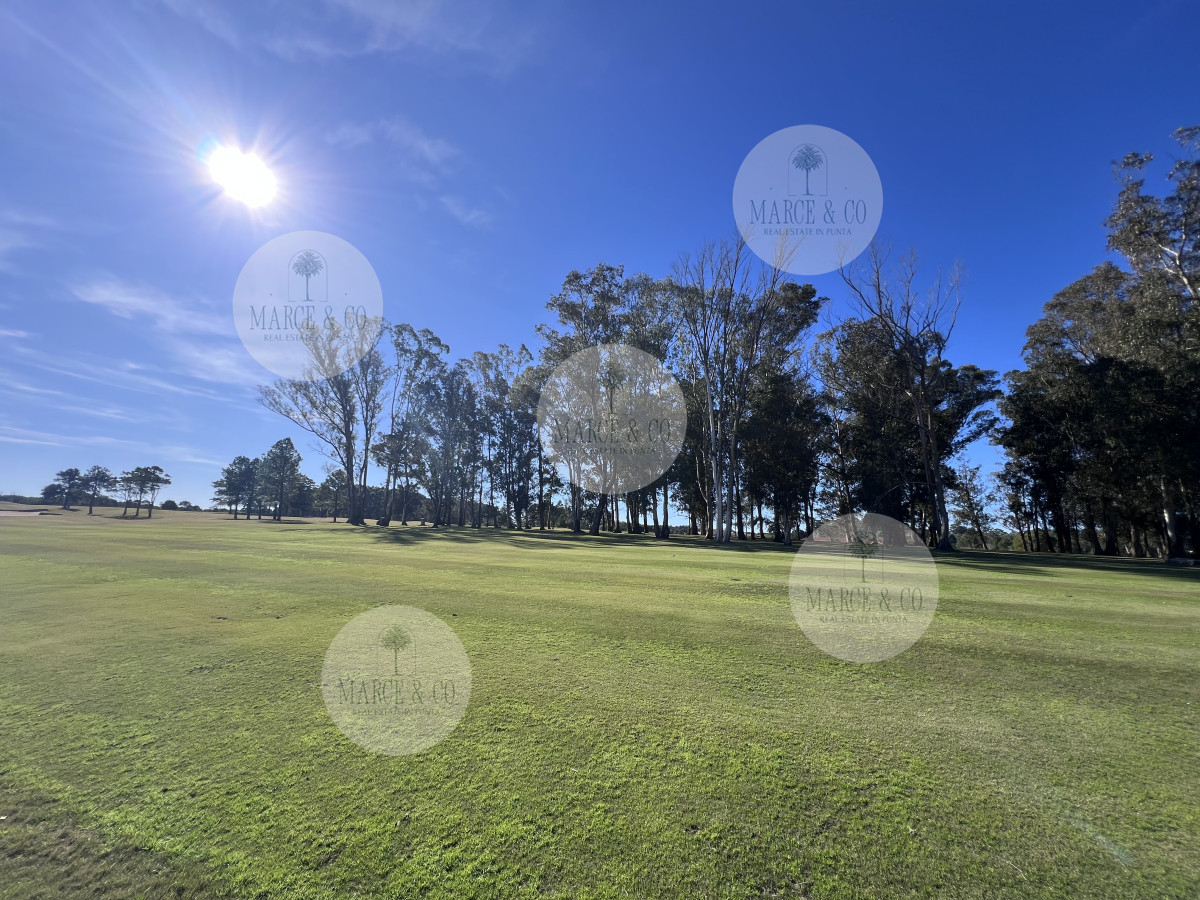 Terreno ID.2622 - Terreno en venta Pueblo mio, elevado y con laguna propia