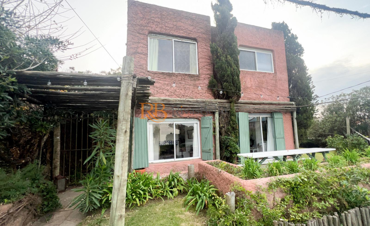 Casa ID.75 - CASA EN VENTA DE 5 DORM EN LA BARRA A 250 MTS DEL MAR
