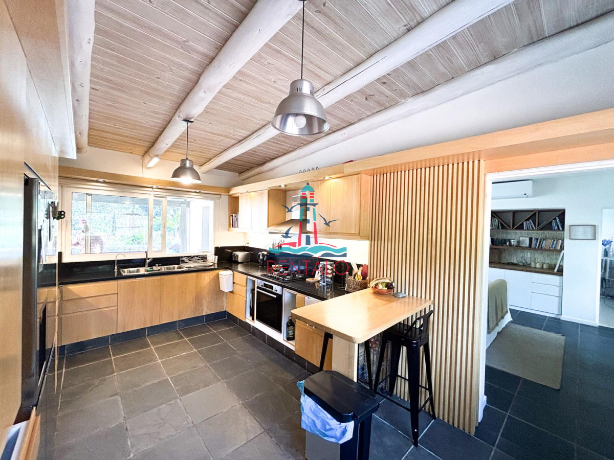 Casa ID.234 - Casa en venta en Punta del Este 4 dormitorios