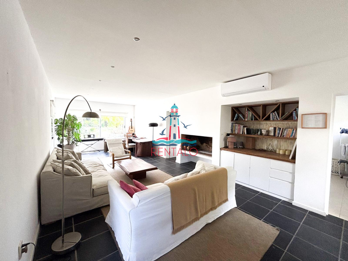 Casa ID.234 - Casa en venta en Punta del Este 4 dormitorios