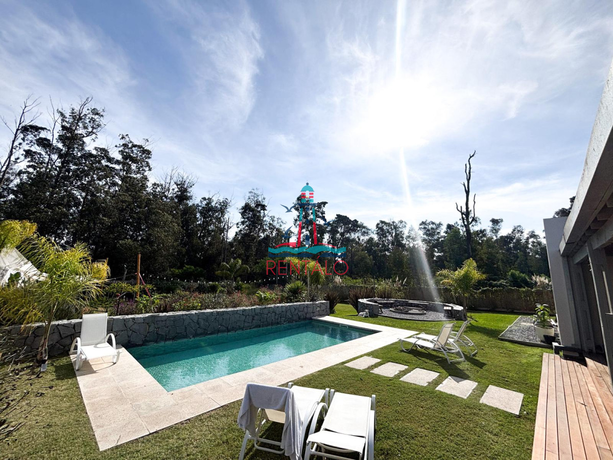 Casa ID.234 - Casa en venta en Punta del Este 4 dormitorios