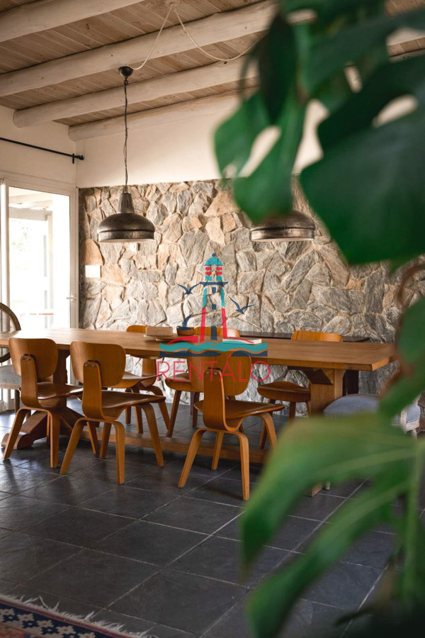 Casa ID.234 - Casa en venta en Punta del Este 4 dormitorios
