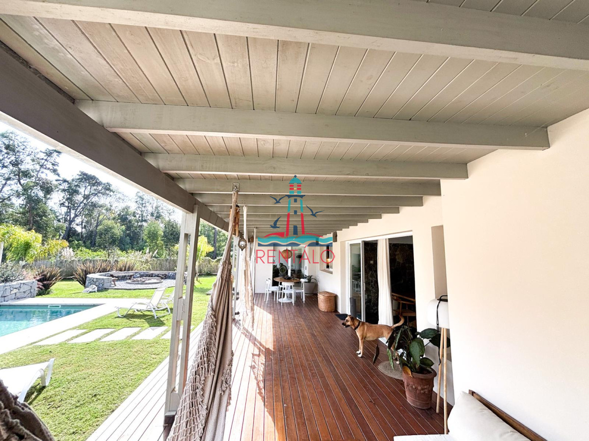 Casa ID.234 - Casa en venta en Punta del Este 4 dormitorios