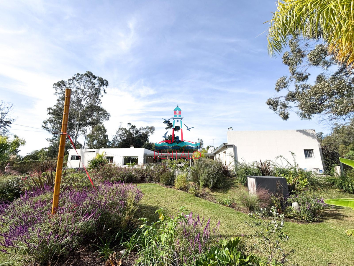 Casa ID.234 - Casa en venta en Punta del Este 4 dormitorios