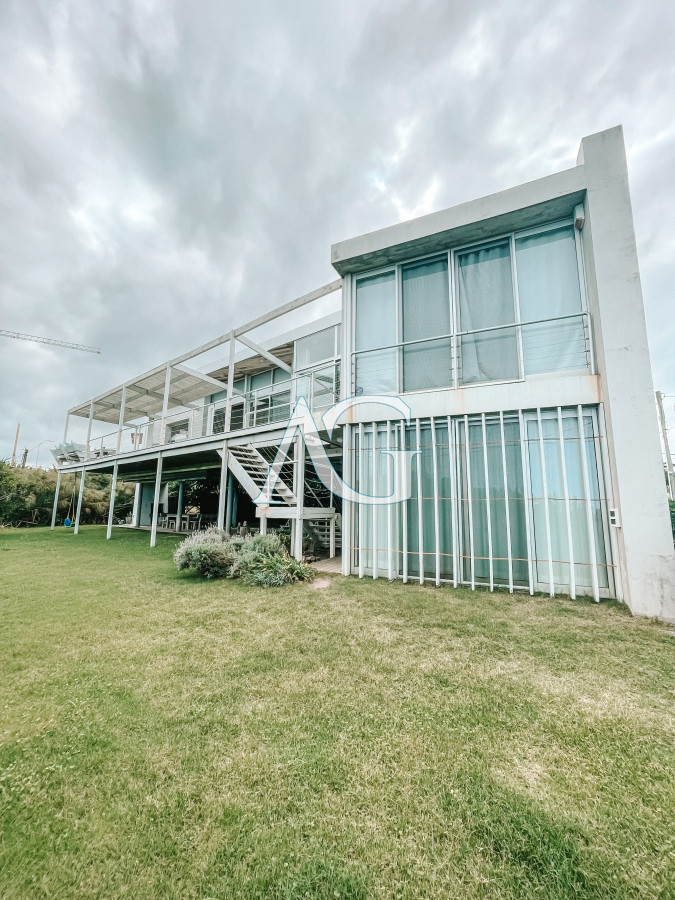 Casa ID.235 - CASA FRENTE AL MAR EN EL CHORRO EN VENTA