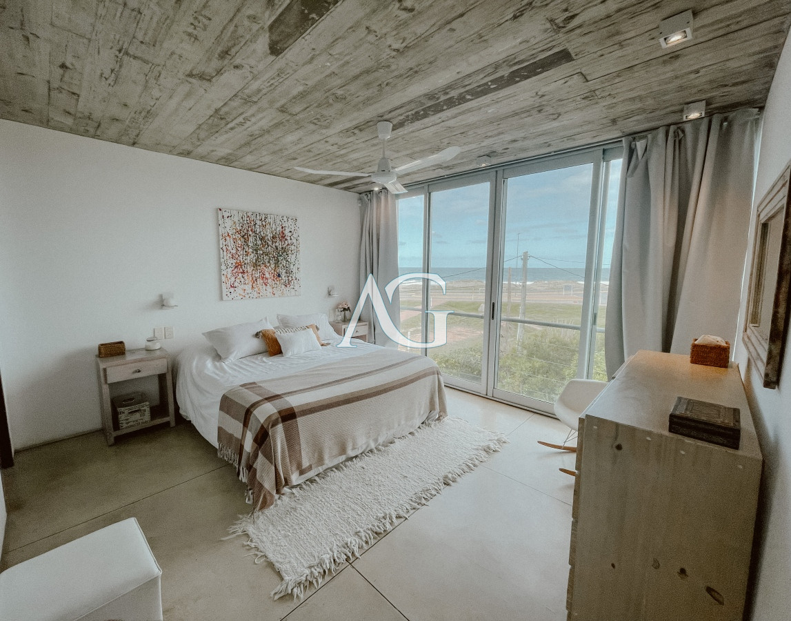 Casa ID.235 - CASA FRENTE AL MAR EN EL CHORRO EN VENTA