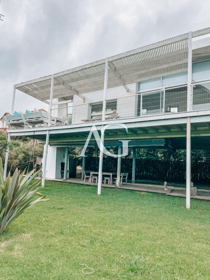 Casa ID.235 - CASA FRENTE AL MAR EN EL CHORRO EN VENTA